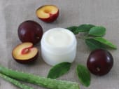 Crème corps onctueuse à la prune réparatrice et nutritive