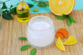 Crème de beauté pour le corps à l'huile de Camélia