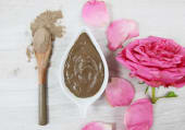 Masque à la rose et au rhassoul purifiant