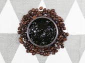Gel exfoliant au concentré de caféine minceur