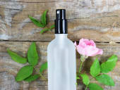 Brume micellaire jeunesse à l'eau de rose
