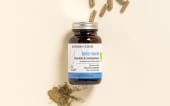 Complément alimentaire Iode Marin Aroma-Zone sur fond beige avec des gélules et de la poudre