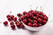 l-huile de cerises pour la peau et les cheveux.jpg