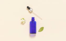 Flacone contagocce DIN18 in vetro blu 50 ml