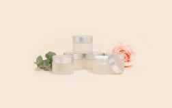 Pots verre dépoli 50 ml avec capot argent mat (lot de 6)