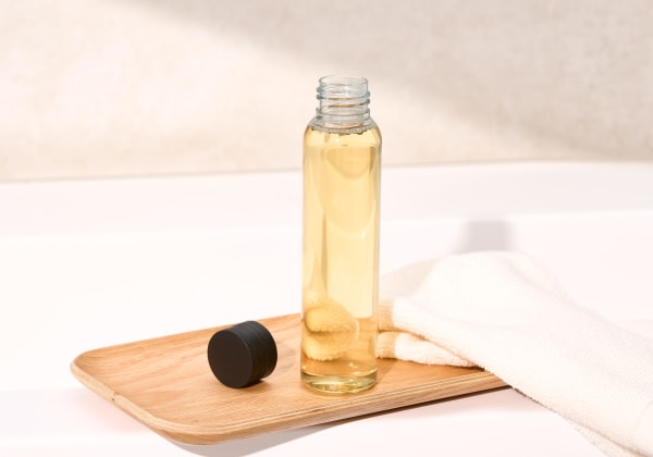 R143495 Huile-de-Bain-Nourrissante-Sesame-et-Marula web