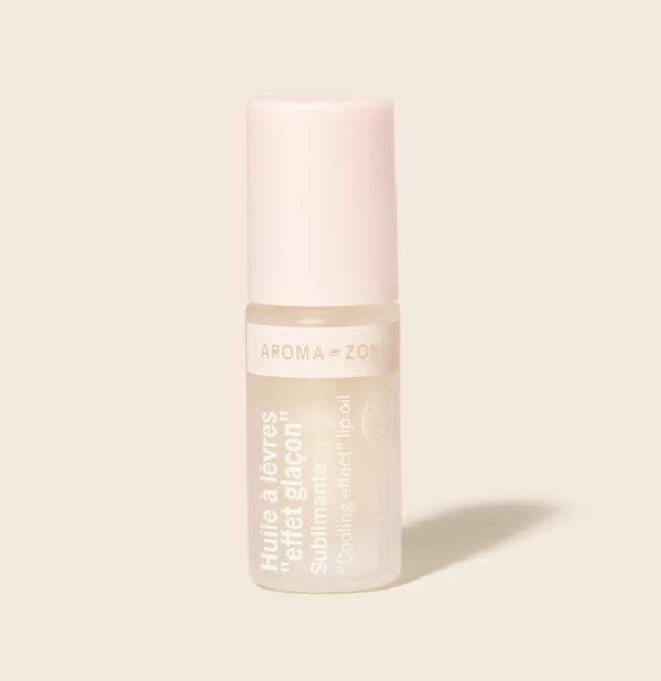 Packshot of clear lip oil