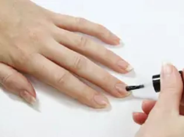 Ongles_Etape1.webp